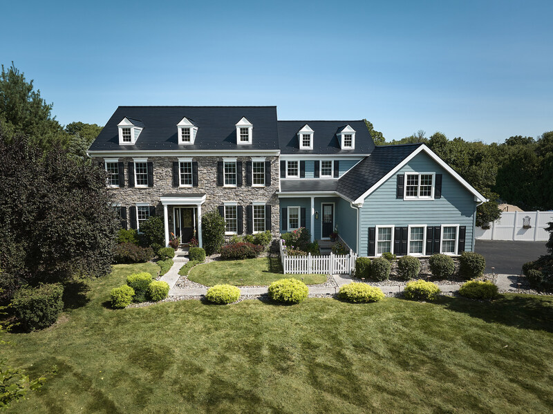 Why Pittsburgh Homeowners Should Choose a GAF Master Elite Contractor and Demand a Golden Pledge Warranty